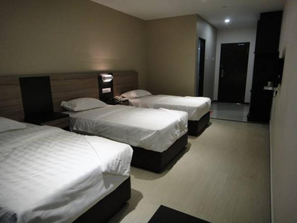 Galaxy Hotel Simpang Ampat  Kamer foto