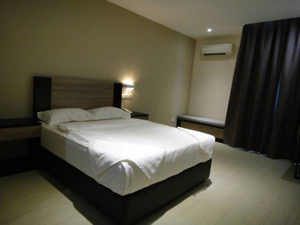 Galaxy Hotel Simpang Ampat  Buitenkant foto