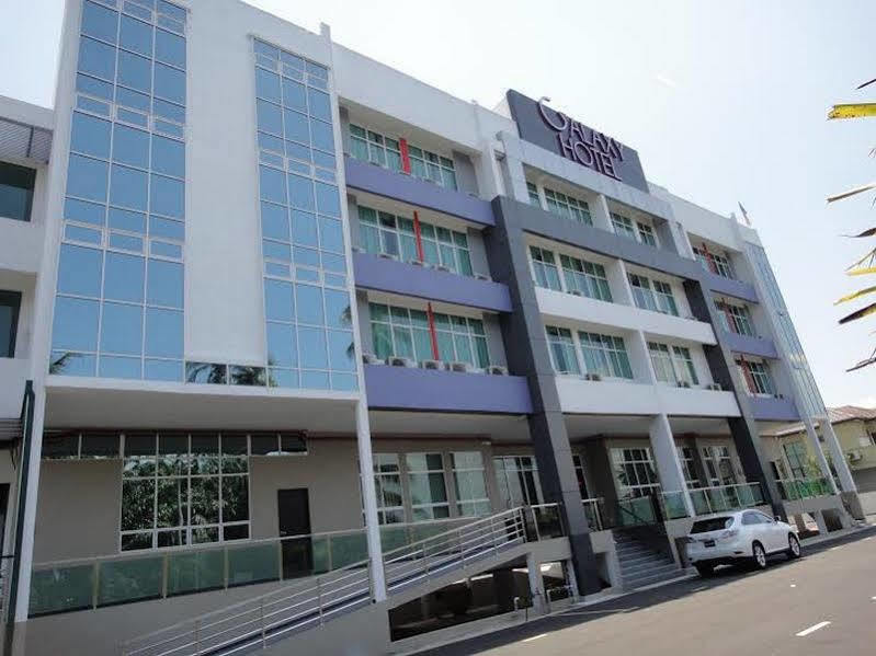 Galaxy Hotel Simpang Ampat  Buitenkant foto