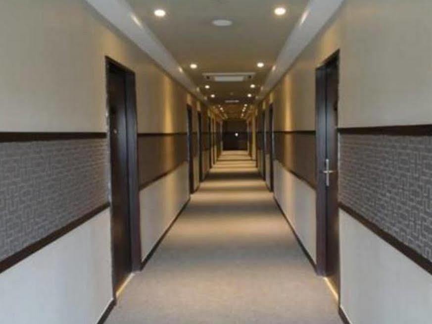Galaxy Hotel Simpang Ampat  Buitenkant foto